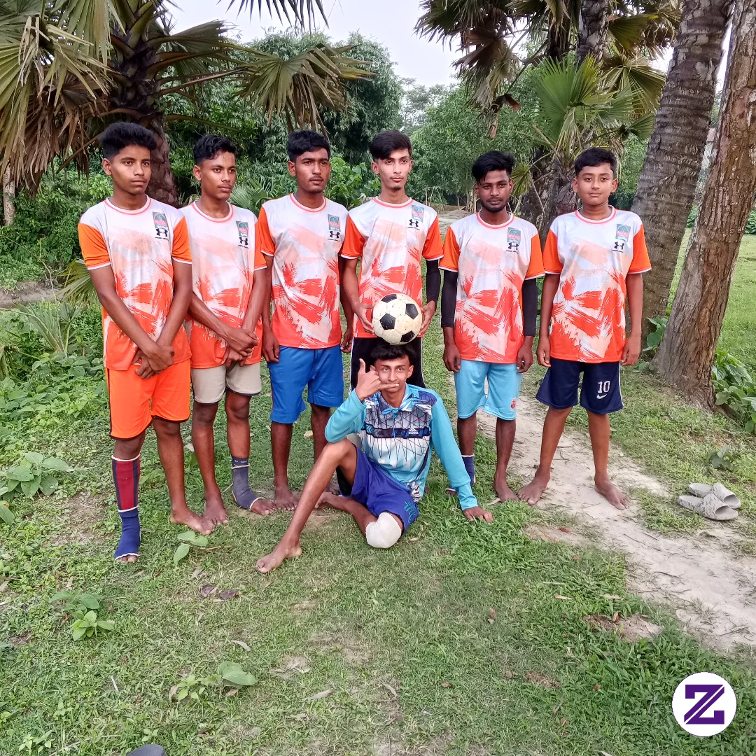 ফুটবল খেলার সুন্দর একটি টিম