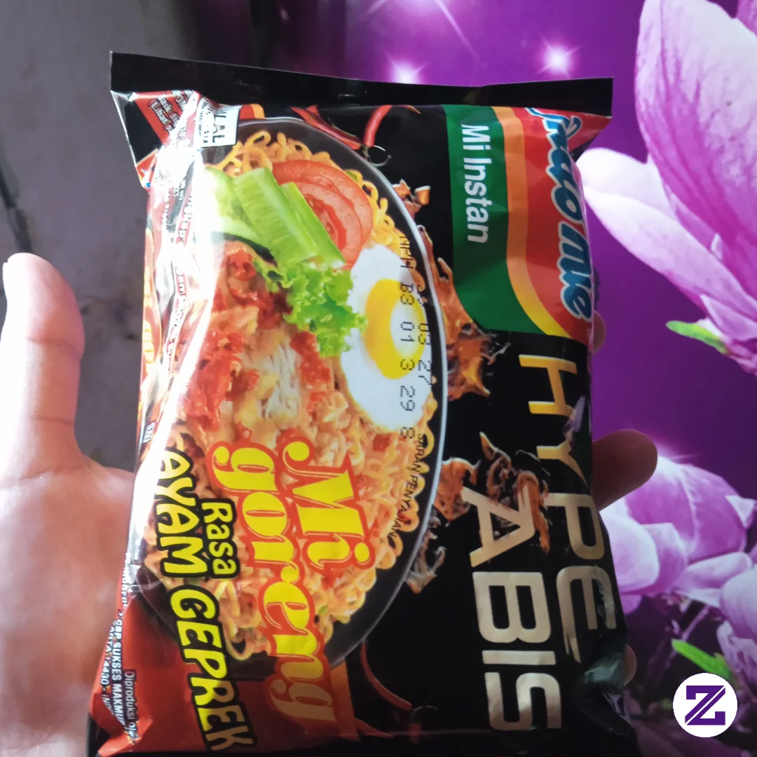 Kalau Ujan2begini Enak Nya Ngemil Atau Pilih Yang Anget2kali Ya