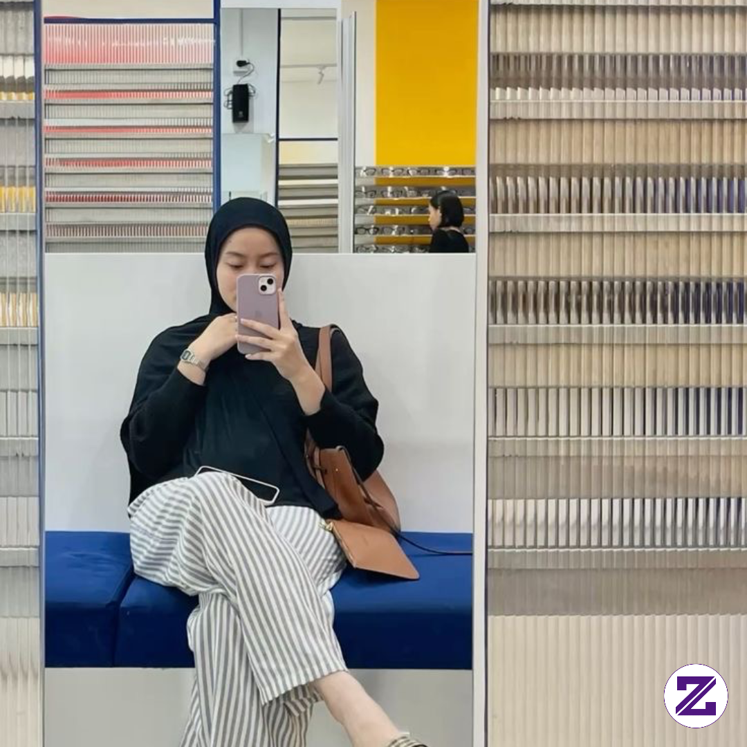 Kalian Lebih Suka Aku Posting Foto Begini Atau Memasak? Hehee