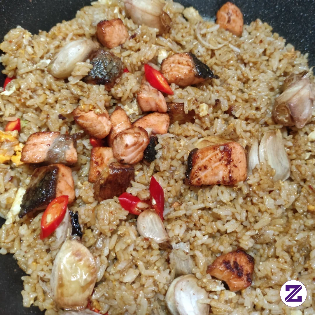 Nasi Goreng Ikan Salmon.