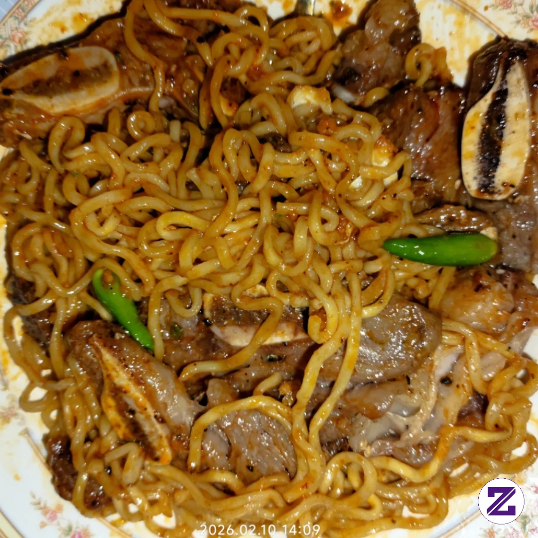Mie Goreng, Daging Sapi Sedap Gurih , Enak' Sekali.