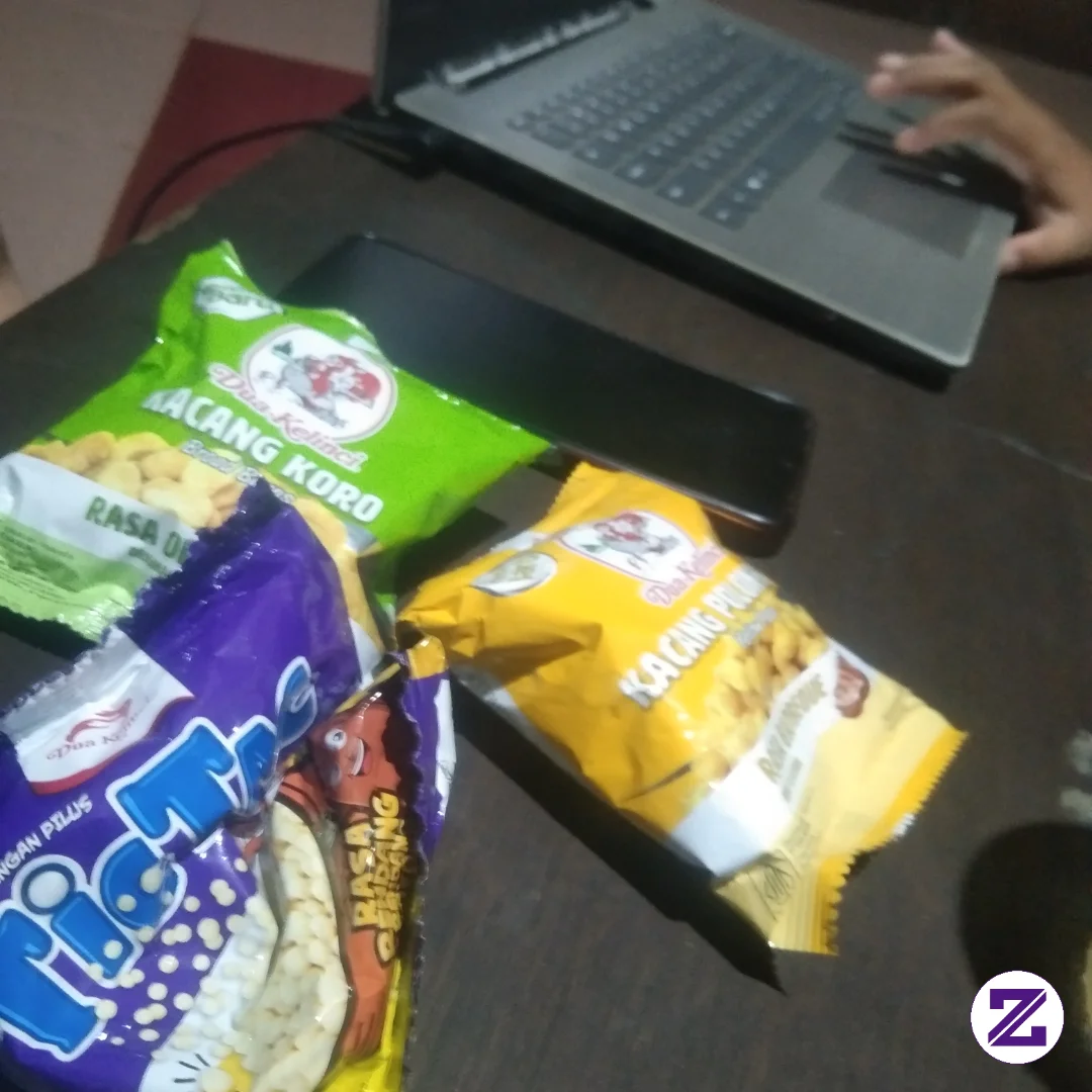 Cemilan Pas Kerja Kerja Dan Kerja... 🤣🤣🤣🤣