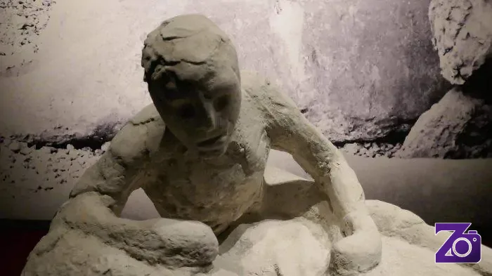 Mengapa Kota Pompeii Terkubur Abu Gunung Vesuvius?