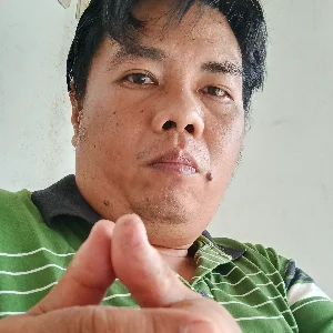Sebastian Tan