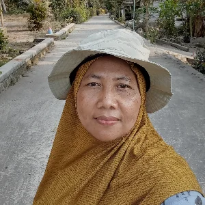 Siti Munawaroh