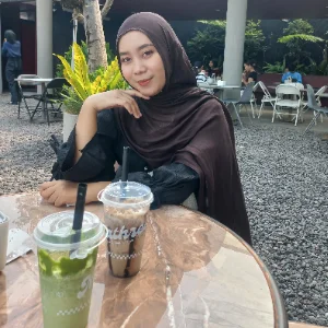 Iin Nuraeni