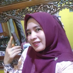 Reny Widya