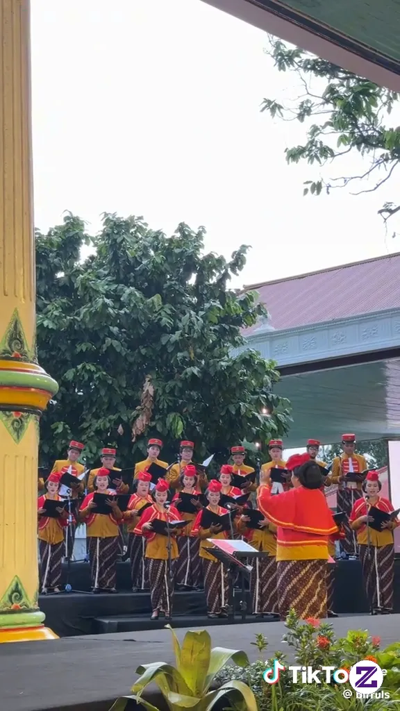 Nyanyi Bareng Yok Hihi😁😁