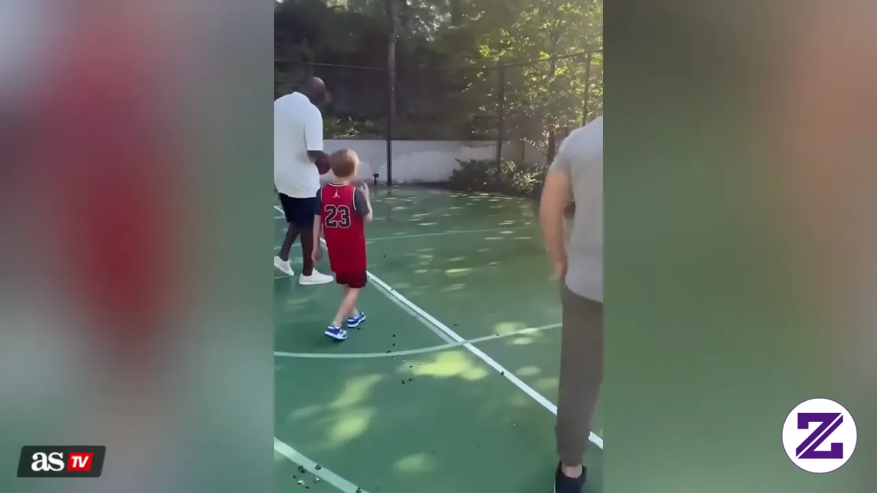 MOMEN VIRAL TAK TERDUGA Michael Jordan! #viral #shorts #basketball #trending