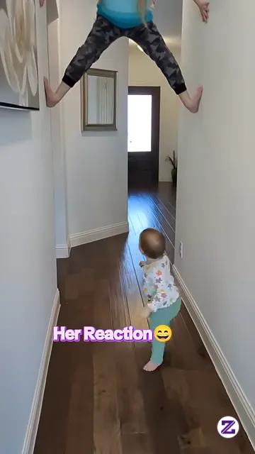 Funny Baby Sister Reaction 😁 Video Viral Dari Darrell Ducharme, Sudah Ditonton