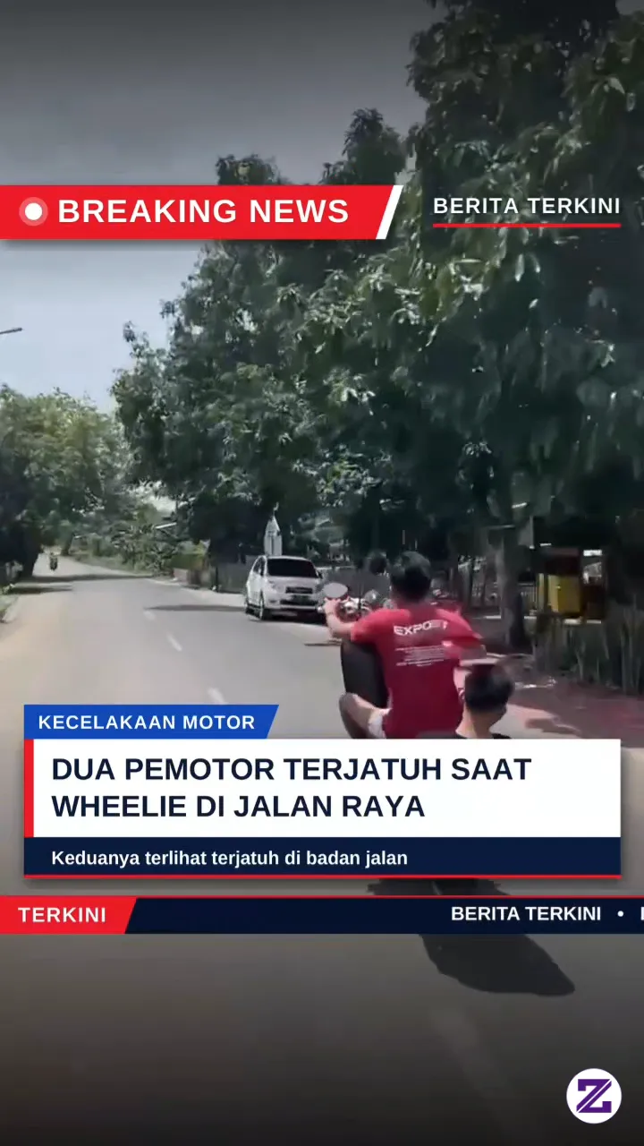 Dua Pemotor Terjatuh Saat Wheelie Di Jalan Raya, Terekam Kamera!!