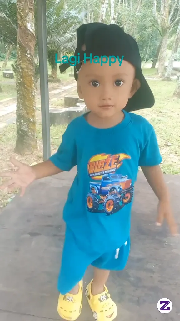 Adik Lagi Happy