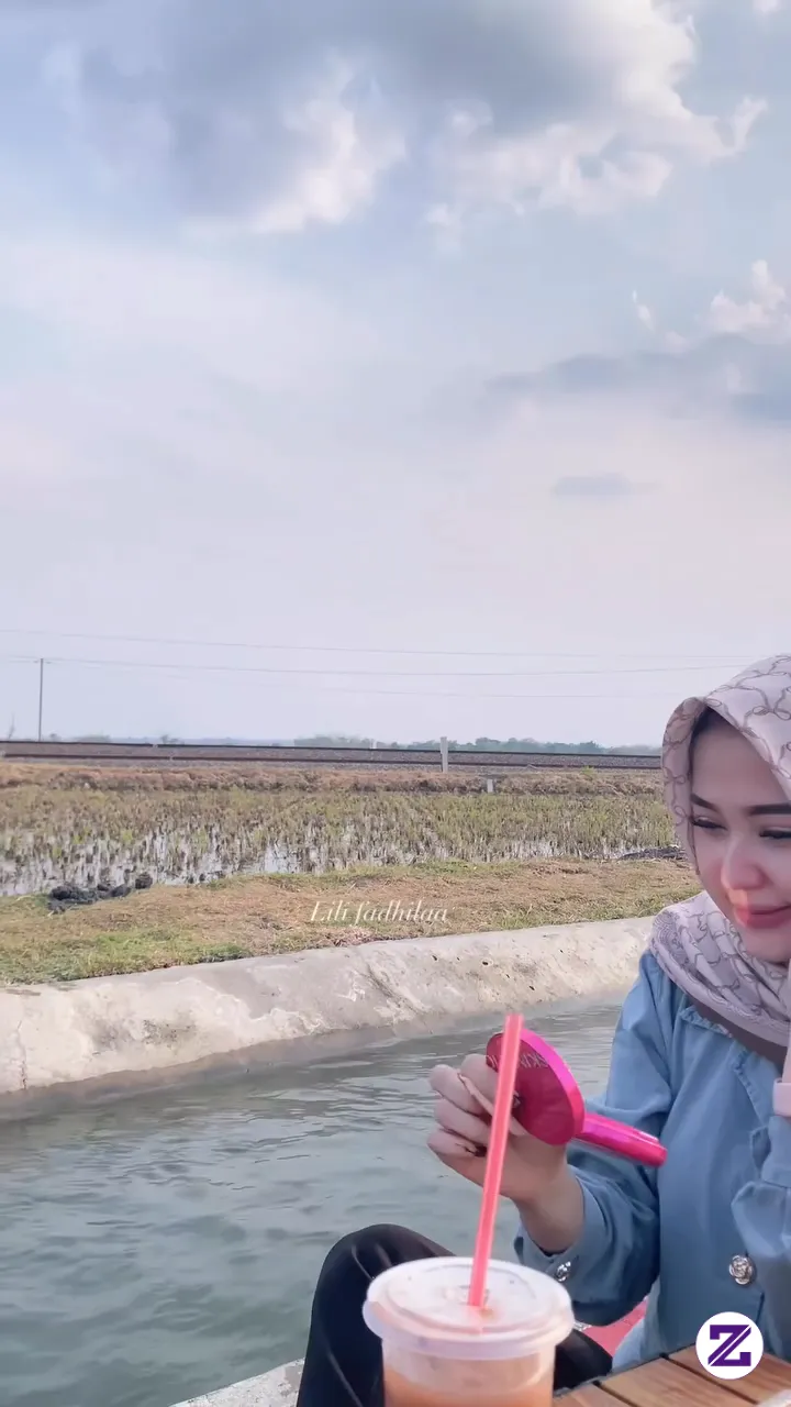 Ngopi Di Pinggir Jalan