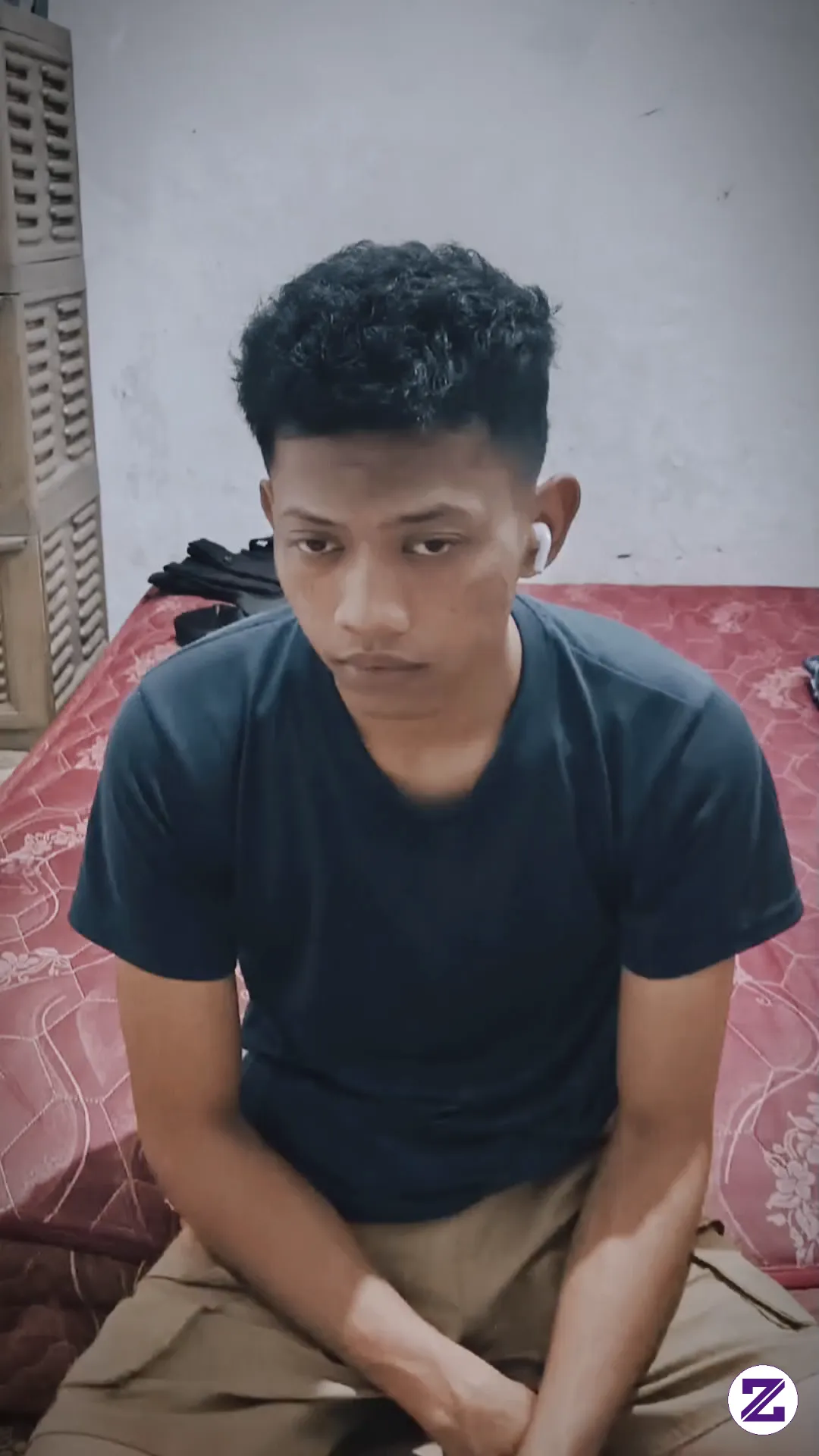 Saya Pikir Hidup Saya Akan Tenang Jika Saya Diam Dan Tidak Melakukan Apapun,