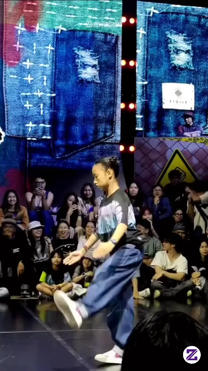 Miyu At The Floor Throne Vol.11