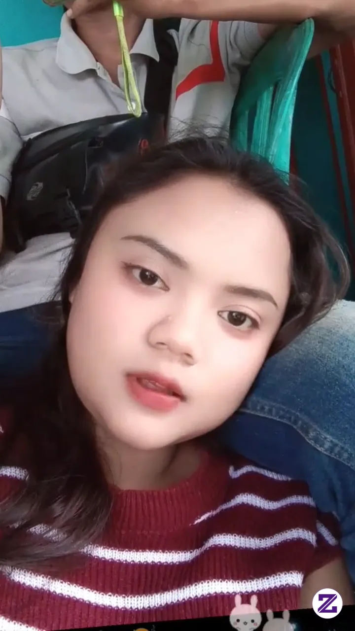 Mama Anak Satu Numpang Lewat😅