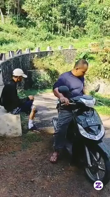Salah Naro Sepatu Eh Malah Kabur Siapa Yang Salah Ya??
