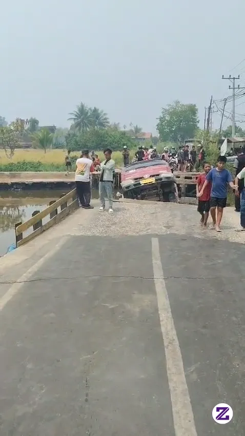 Jembatan Roboh @zoyalink #viral