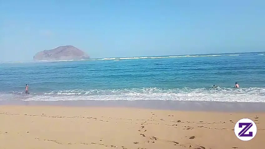 Pantai Yang Indah. Tumpak - Pujut - Central Lombok.