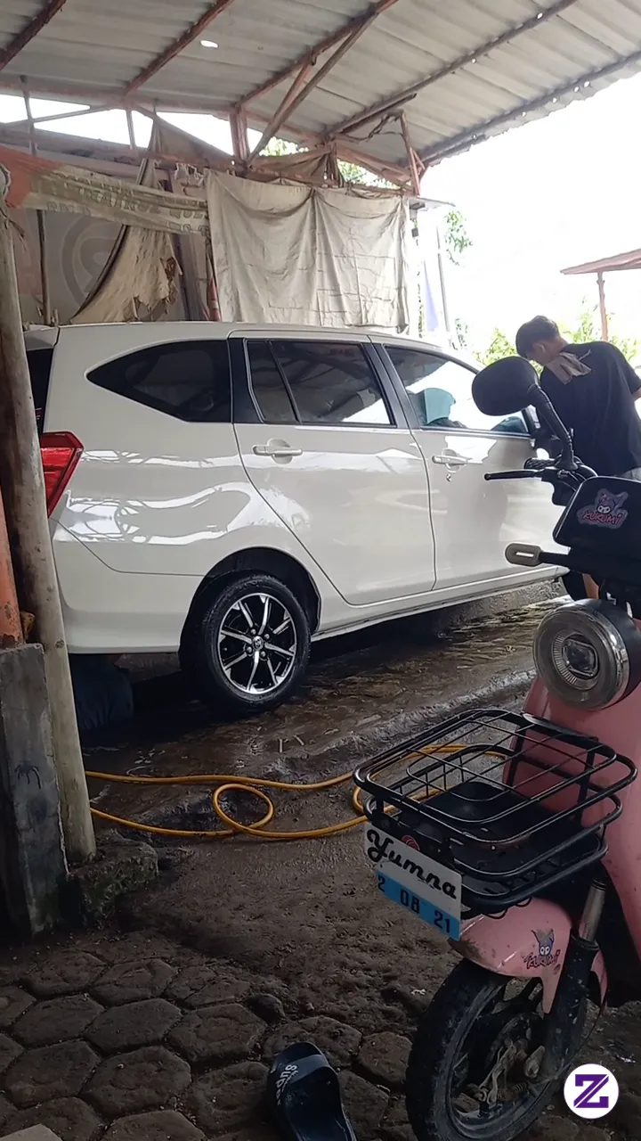 Mencuci Mobil