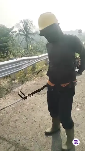 Gak Harus Gengsi Dengan Keadaan Kita. Selagi Ada Pekerjaan Kita Gaskeun.