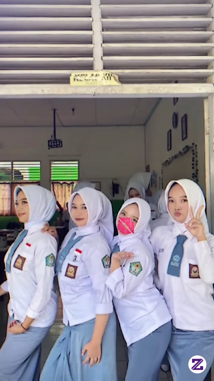 Kenangan Masa Masa Sekolah Bersama Teman