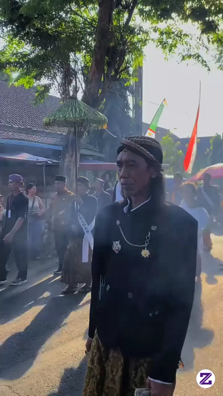 Wong Jowo Ojo Ilang Jowone👍 - Sejarah - Evi Retno Wulandari