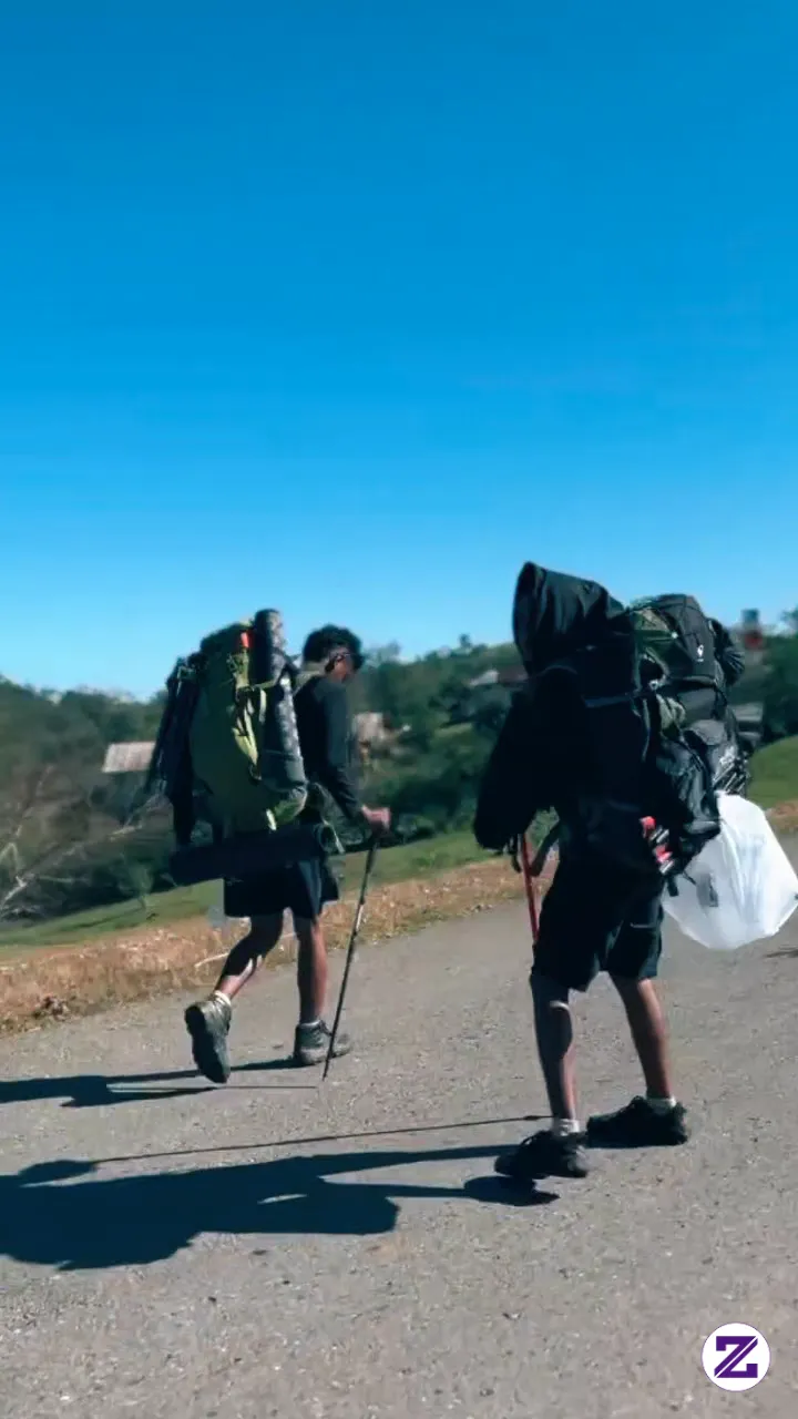 Jalan Mendaki Memang Lelah, Tapi Pemandangan Dan Kenangannya Selalu Sepadan.
