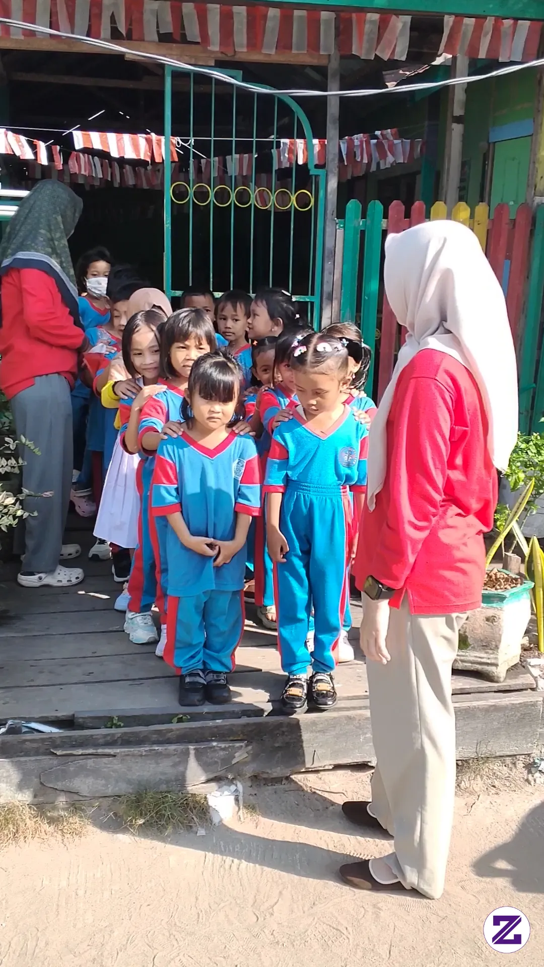 Jalan - Jalan Santai Bersama Anak - Anak PAUD Sebelum Negara Api Menyerang