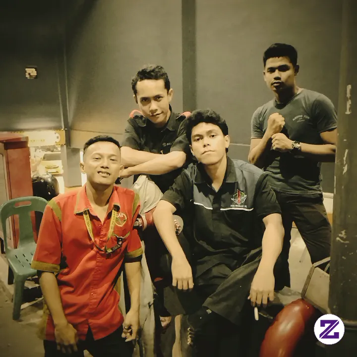 4 Divisi Berbeda Tetap Solid