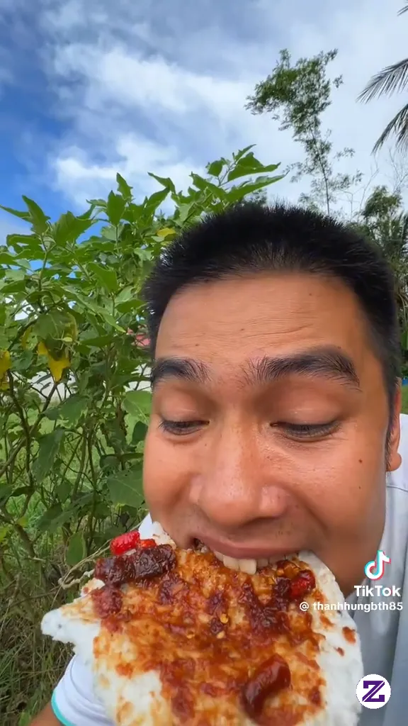 MUKBANG SEAFOOD KING CRAB KELILING KEBUN SAMBIL MAKAN SIANG
