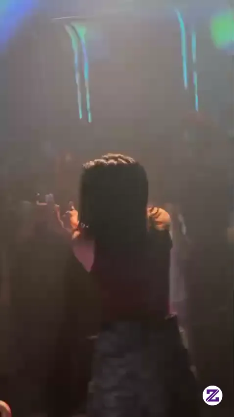 Sisa Malam Minggu Yg Ingin Ku Lalui Di Tengah Tenga Keramaiannya 🔥 #dugem #dj