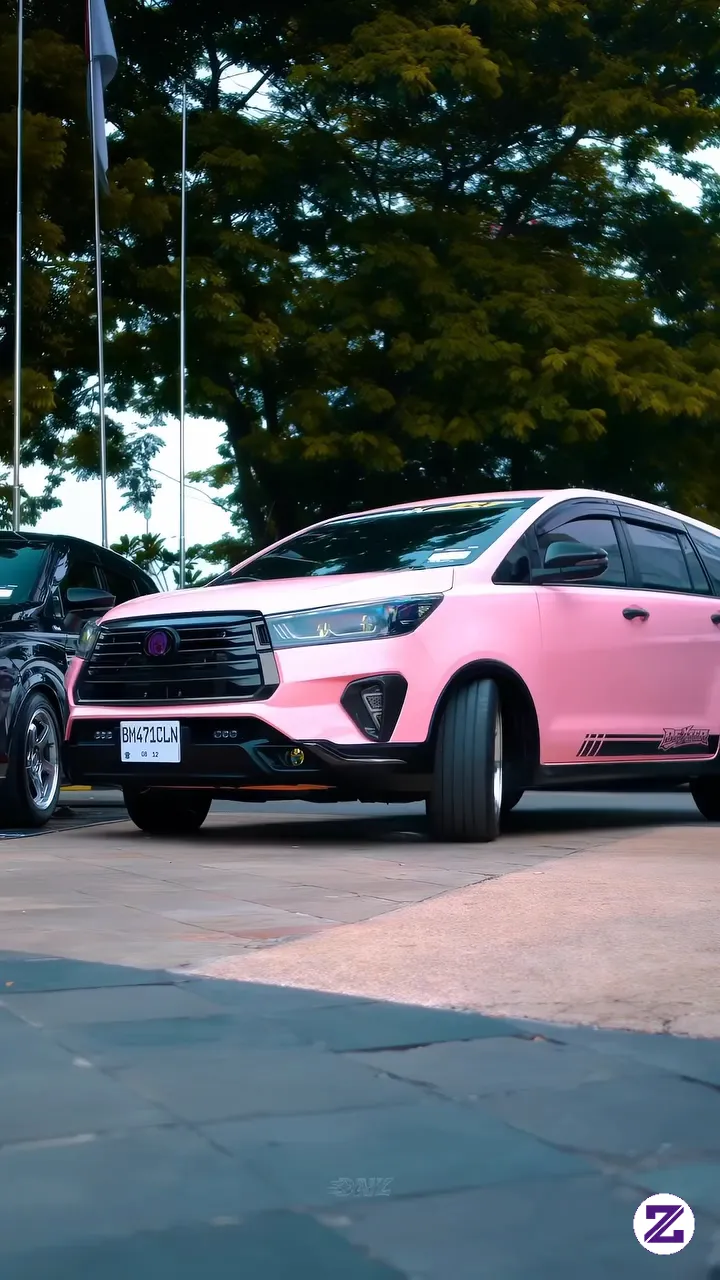 Kijang Innova (generasi Reborn) Berwarna (pink) Modifikasi Anti Mainstream!
