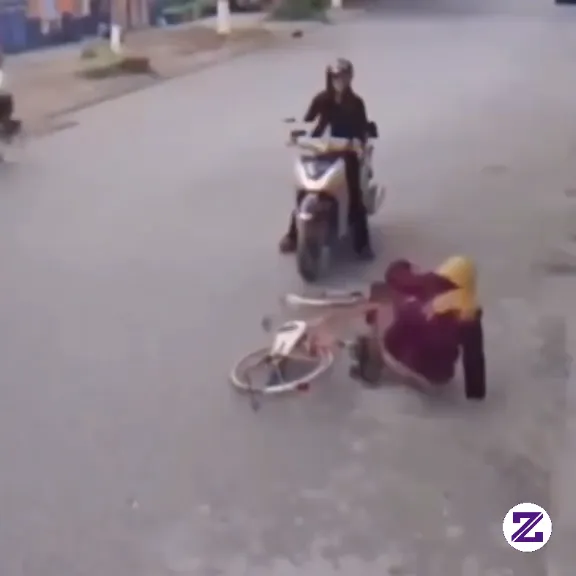 Ibu Ibu Ini Knpa Dah? Pdhl Kena Aje Engga