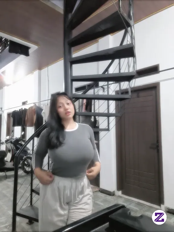Haloo Salam Kenal Semuanyaa, Semoga Dapet Sedikit Uang Jajan Disini🤑🤑