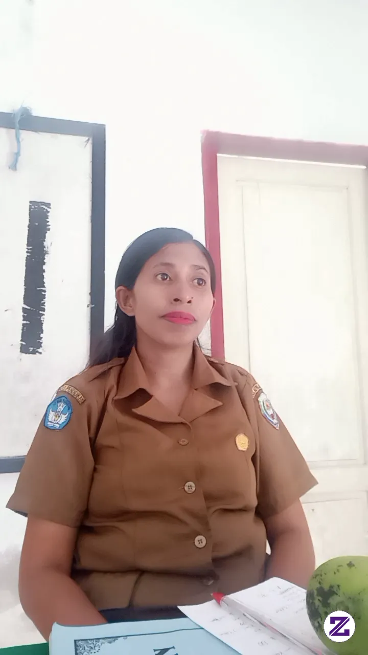Guru Yang Baik Itu Seperti Lilin, Ia Menghabiskan Dirinya Sendiri Untuk