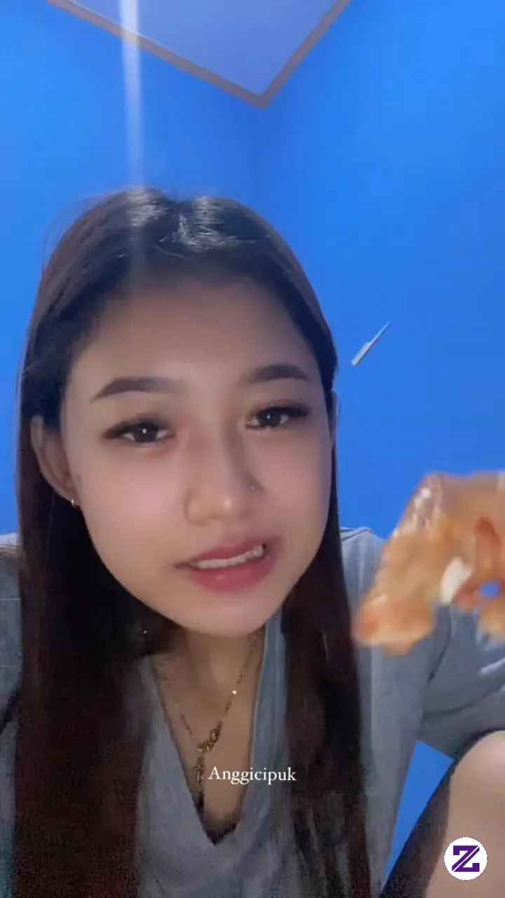 Yok Ikut Makan Semua,, Lauknya Ceker Ayam