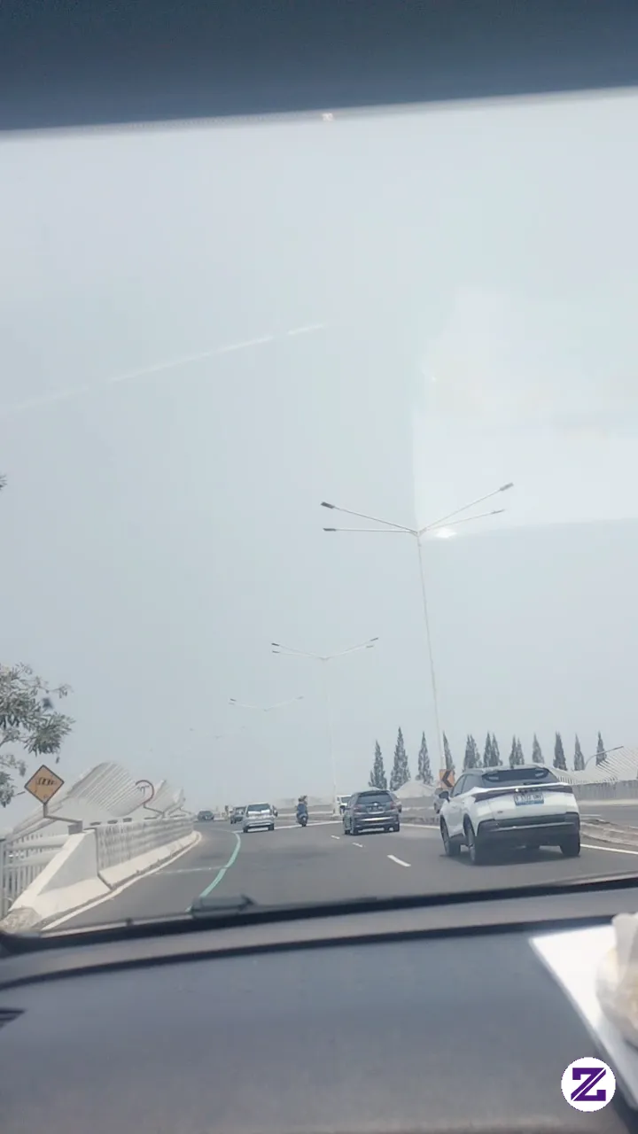 Jalan PIK2 Hiling Ke Pantai Aloha