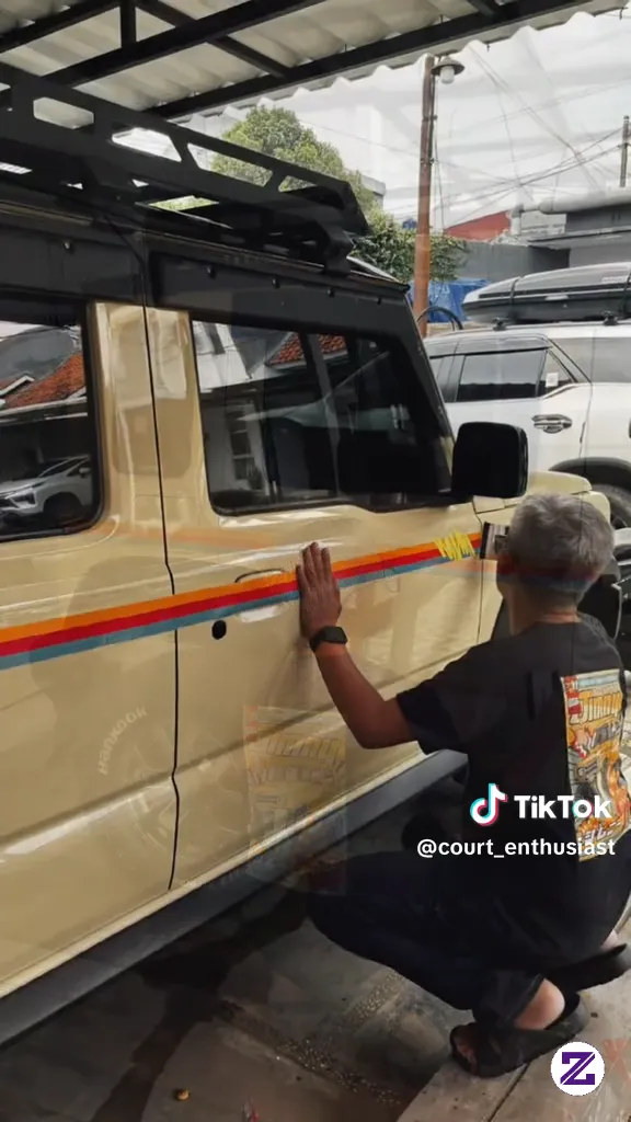 Suzuki Jimny JC74 5 Doors Custom Side Decals By Rumah Decal Indonesia