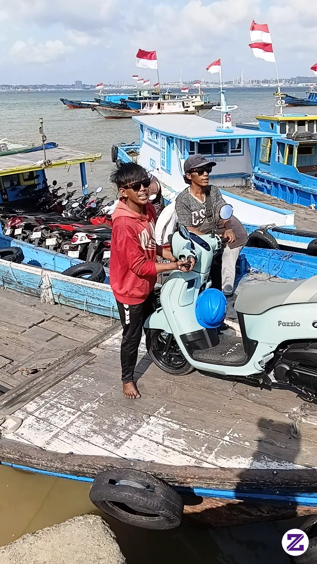 Part 1 : Woodenboat Transportation Motorcycle No Crane.