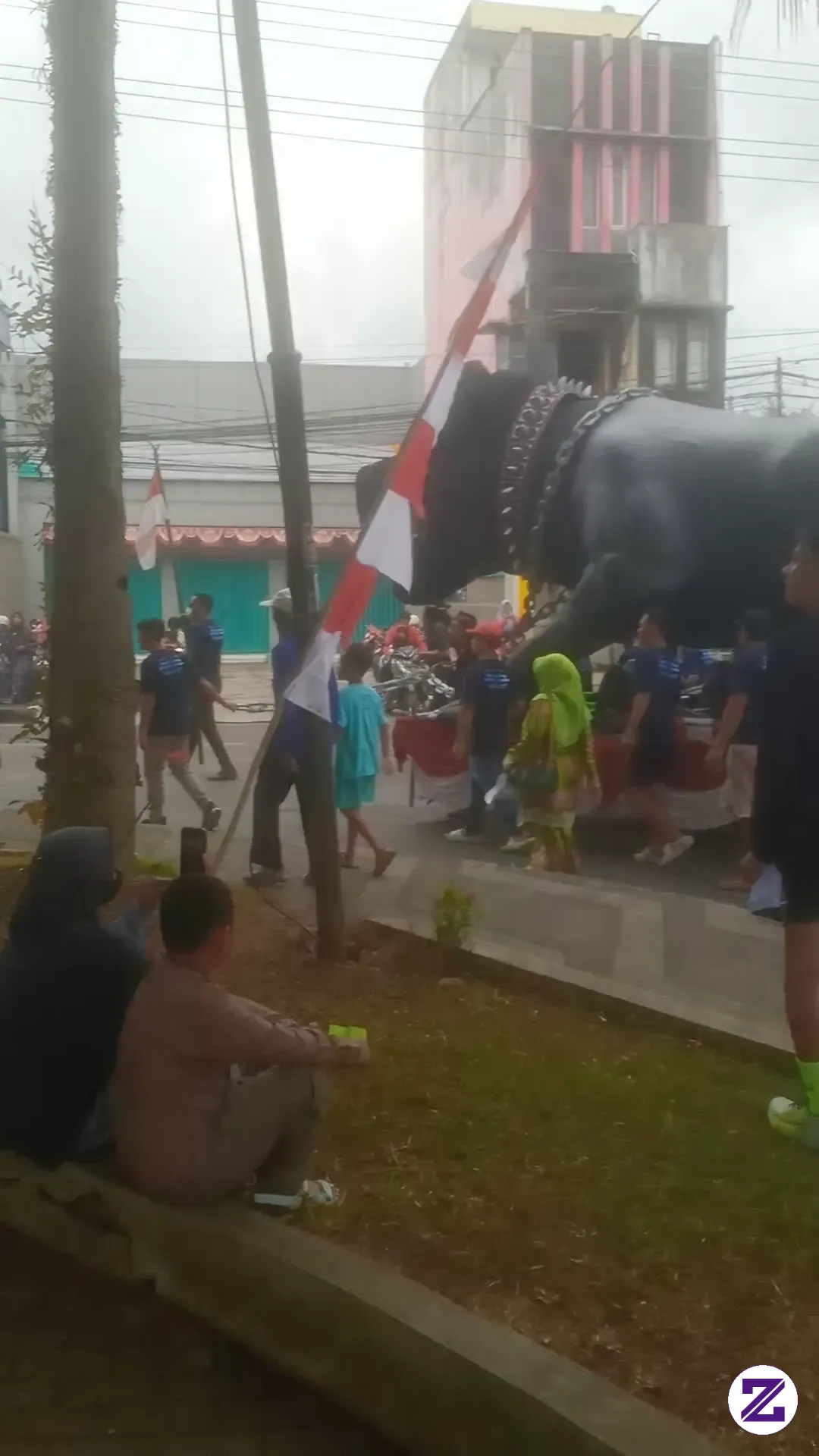 Lagi Di Sini Dulu Menunggu