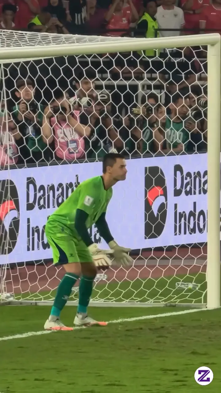 Moment Email Audero Save Tendangan Penalti Pemain Thailand