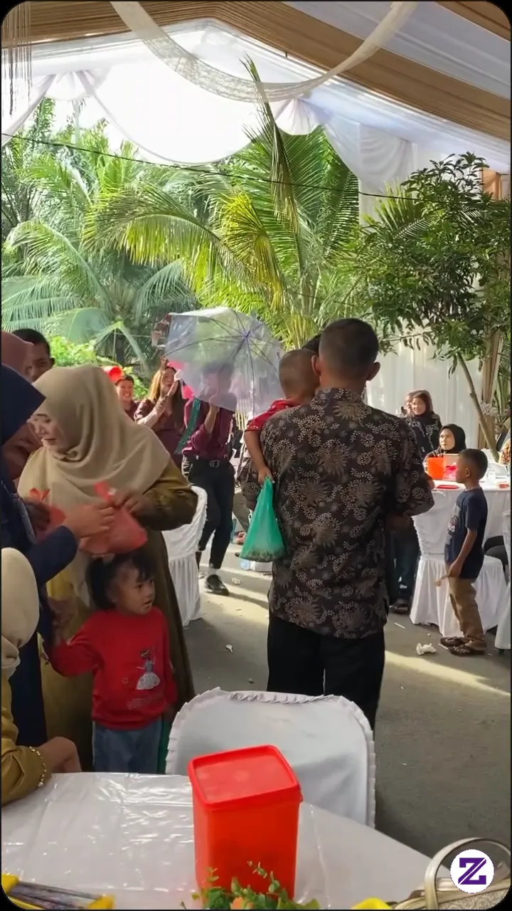 Yang Penting Happy