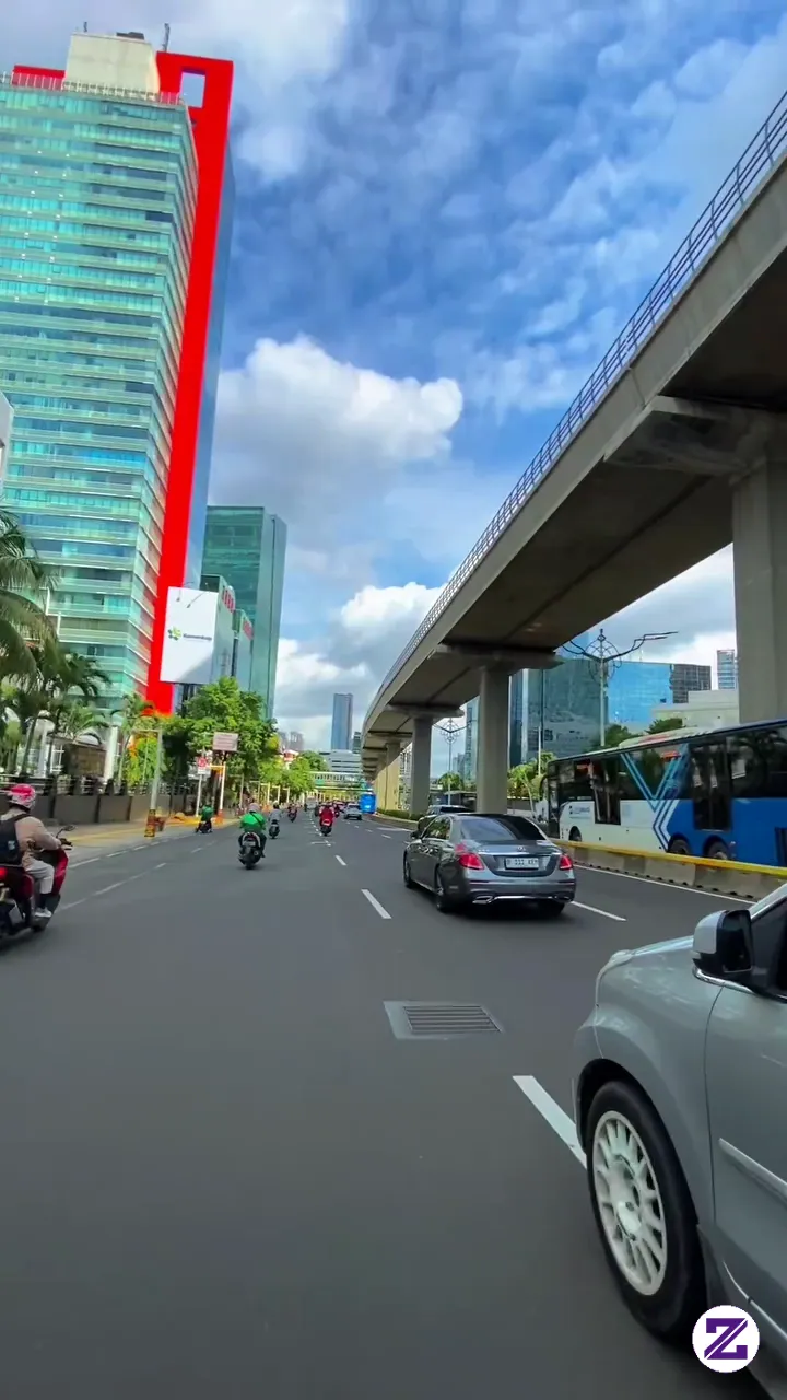 Mencoba Menikmati Hidup Ini