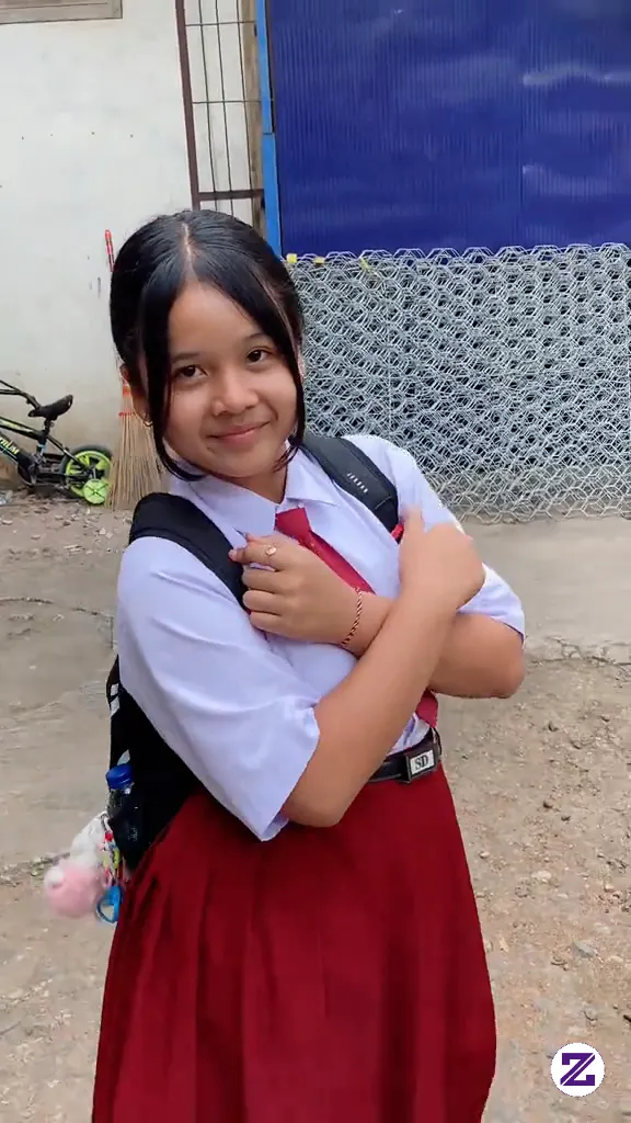 Baru Pulang Sekolah Anak Gadis Papa