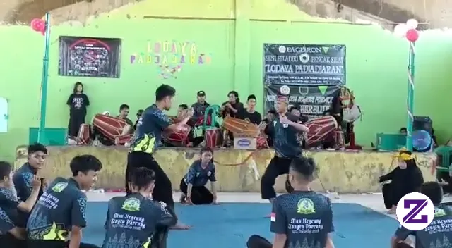 Demonstrasi Pencak Silat