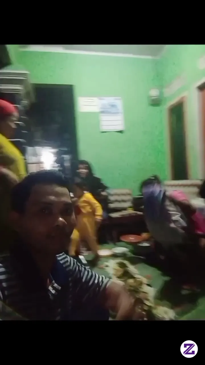 Bersukur Dan Menikmati Hari Ini ,ITU Lebih Indah,daripada MEngharapkan Yg Lebih