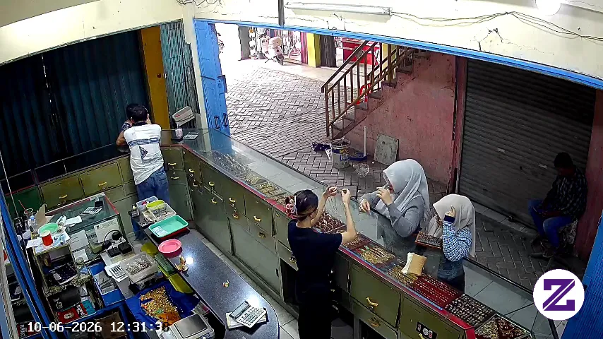 Pencuri Emas Di Pasar Tegal Danas