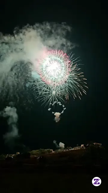Kembang Api Ini Sangat Menarik #firework #kembangapi #hiburan #entertaint