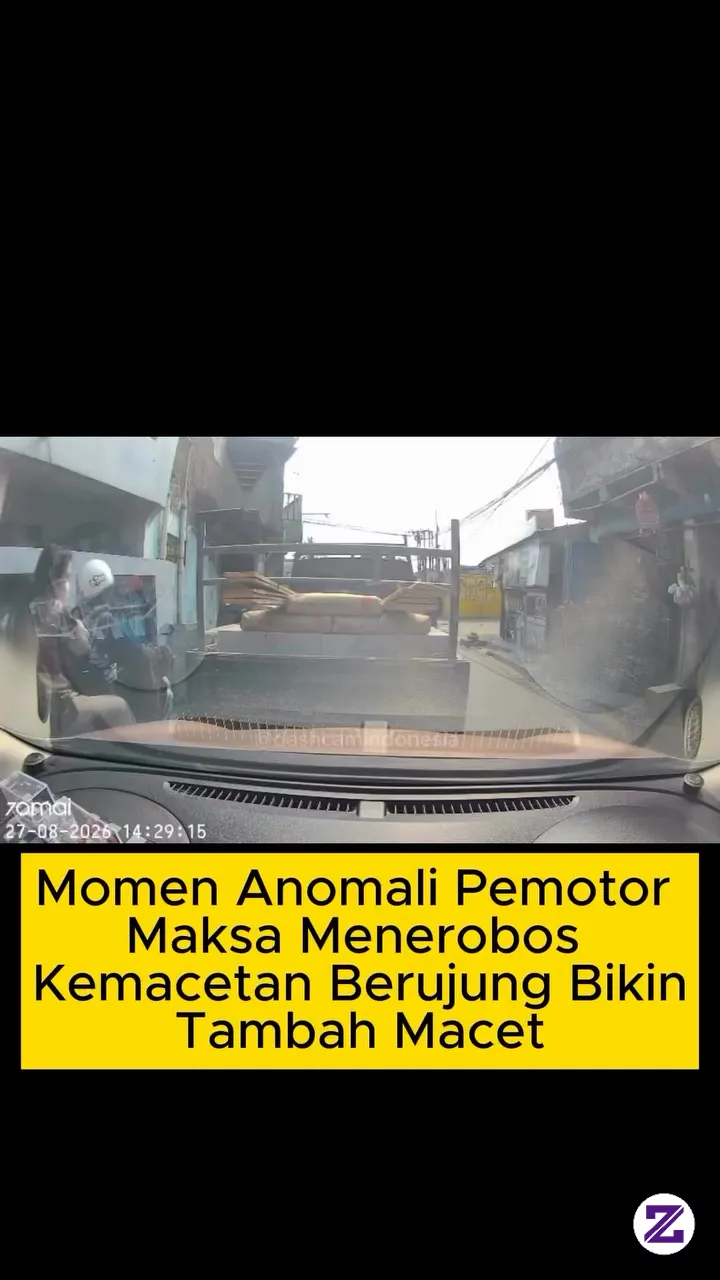 Hati Hati Di Jalan Raya